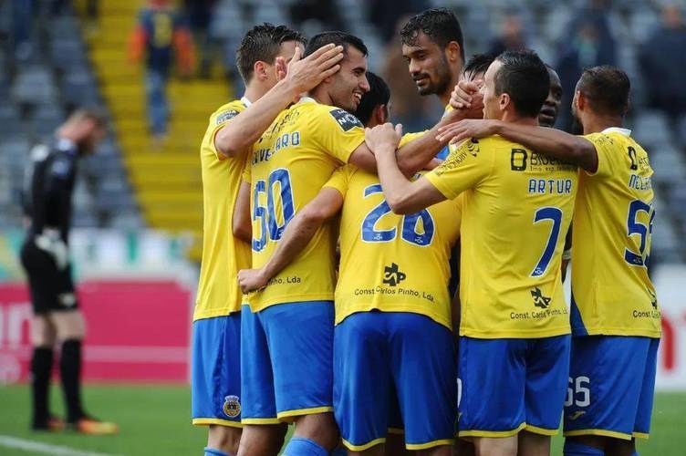 开云-清晨塞维利亚备战葡超；主帅复盘细节曝光；压力陡增；控场能力受关注(塞维利亚vs马洛卡)