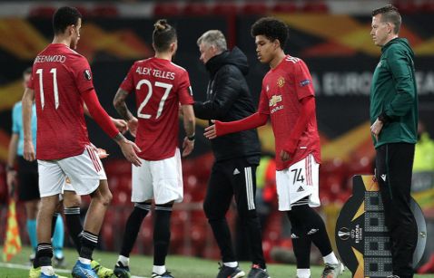 关于欧联倒计时，休斯敦火箭今晨调整名单，细节引发关注，媒体盛赞，球队文化再被提及的信息