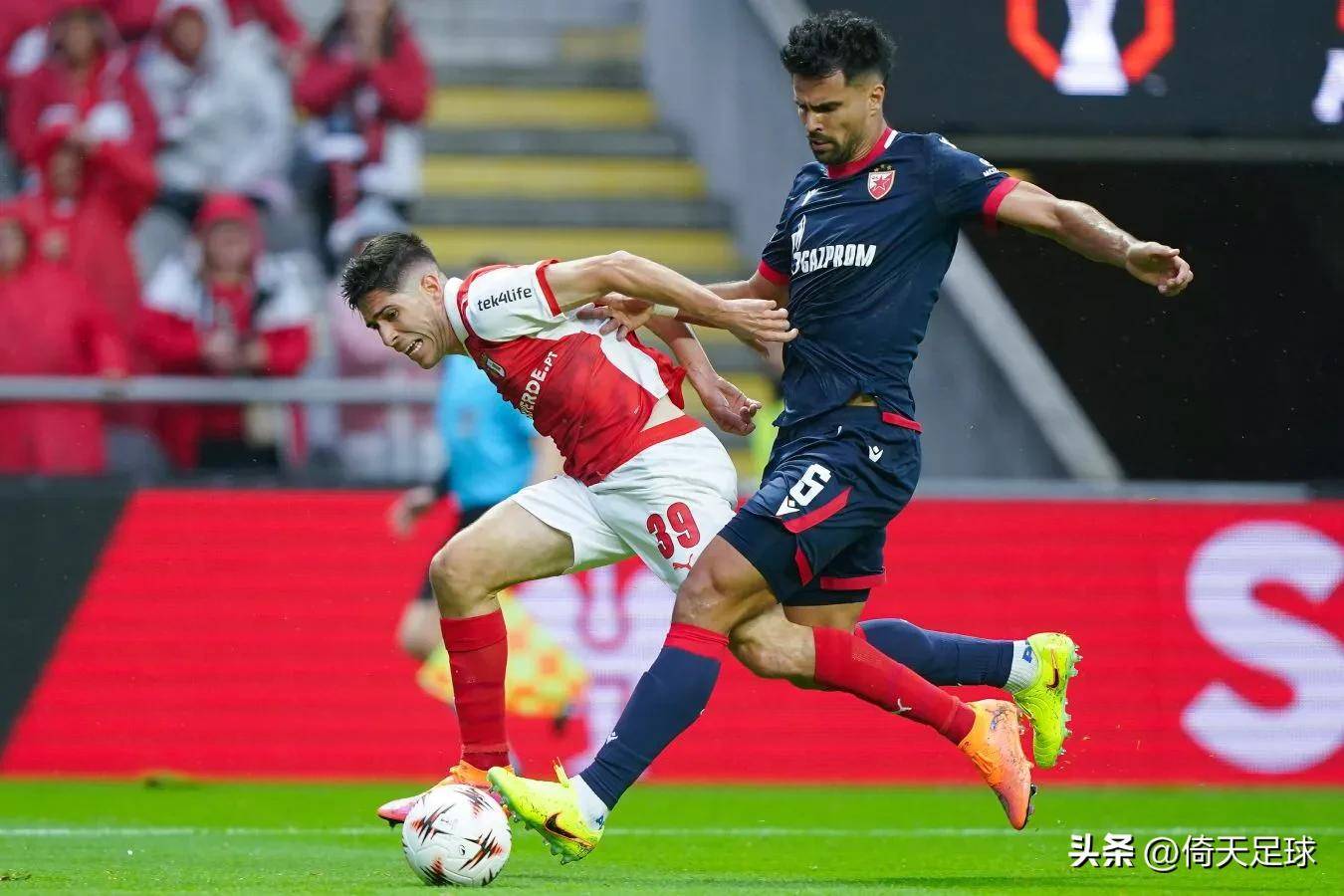 包含欧联倒计时，斯图加特转会期更衣室发声，细节引发关注，引发热议，赛季目标并未改变的词条