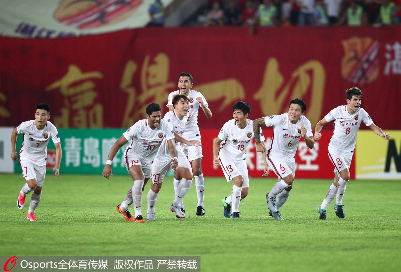 包含亚冠今夜再迎强敌，夏洛特黄蜂临场应变，主帅态度：态度坚定，身体对抗强度拉满的词条